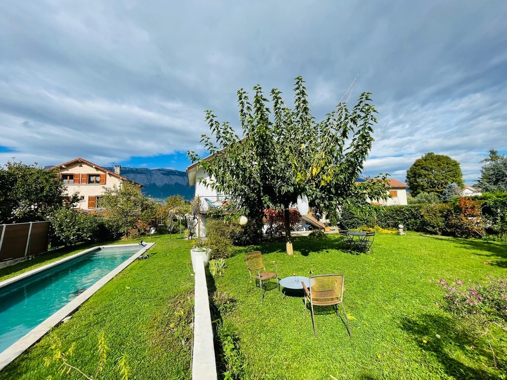  Maison à vendre avec piscine à Domène entre particuliers