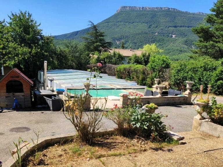 Villa avec Piscine à La Bâtie-Montsaléon-Particulier à Particulier