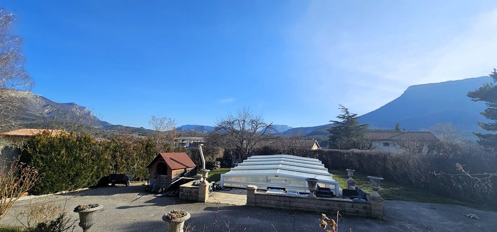 Villa avec Piscine à La Bâtie-Montsaléon-Particulier à Particulier