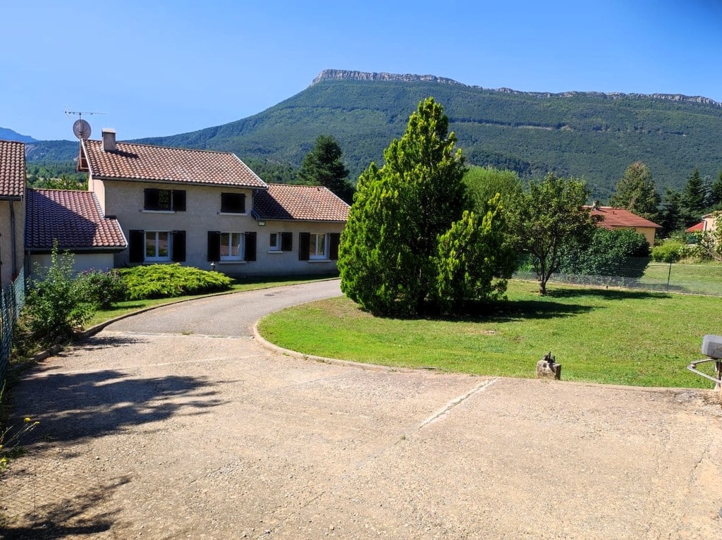 Villa avec Piscine à La Bâtie-Montsaléon-Particulier à Particulier